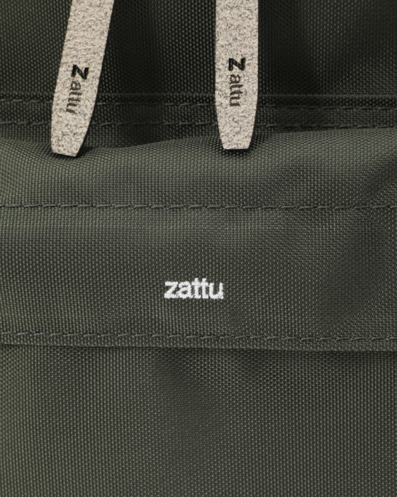 zattuナイロンショルダーバッグ【HEEDO-LQ】05l