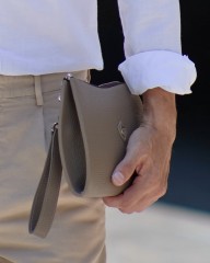 CHAMBORD SELLIERシュリンクレザー クラッチバッグ【ANGERS PORCH STRAP/LAGUN】mb_02l
