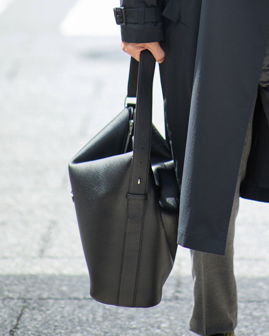 CHAMBORD SELLIERシュリンクレザー ショルダーバッグ【LOCHS Poche/LAGUN】20l
