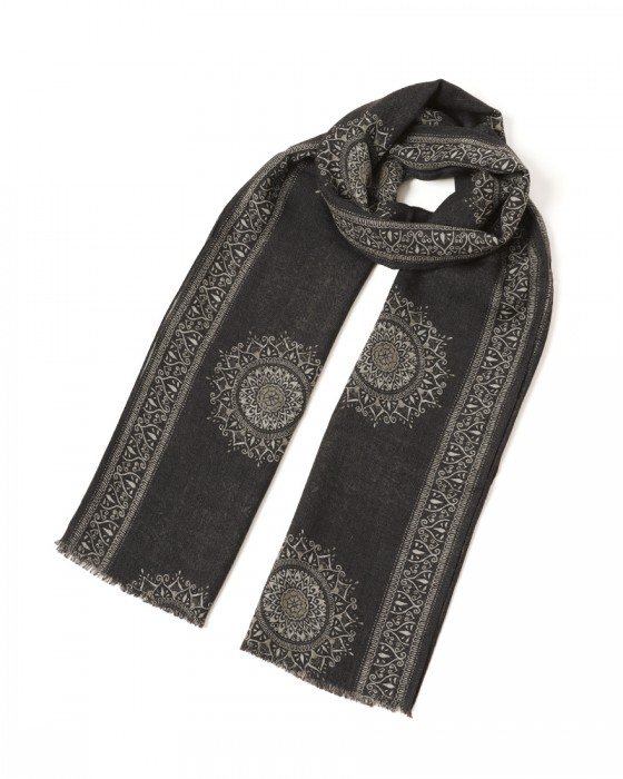 GIERRE幾何学柄サークル ストール　c0