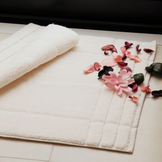 ＜東京ライフ＞ Micro Cotton（マイクロコットン） ミディアムバスマット画像