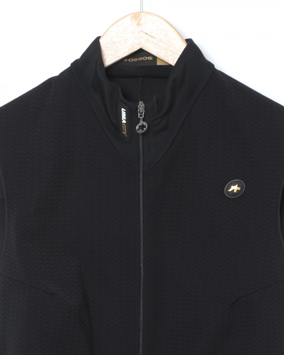 ASSOSレディースインサレーションベスト【UMA GTV Spring Fall Vest C2】03l