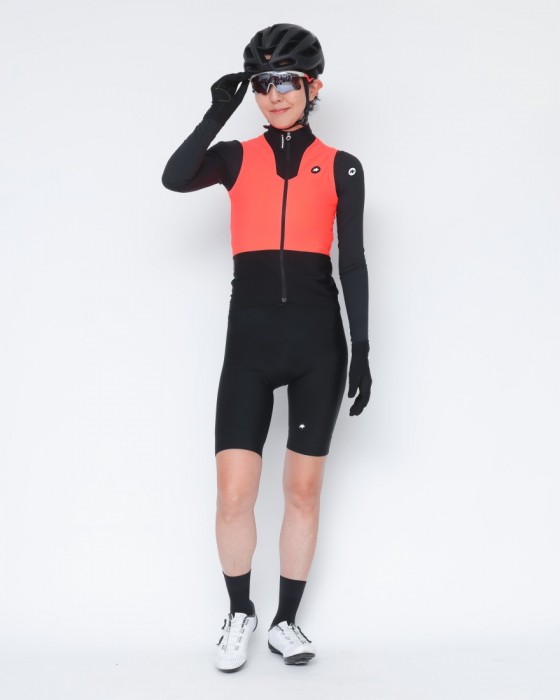 ASSOSレディースサイクルジレ【DYORA R SPRING FALL GILET S11】ma