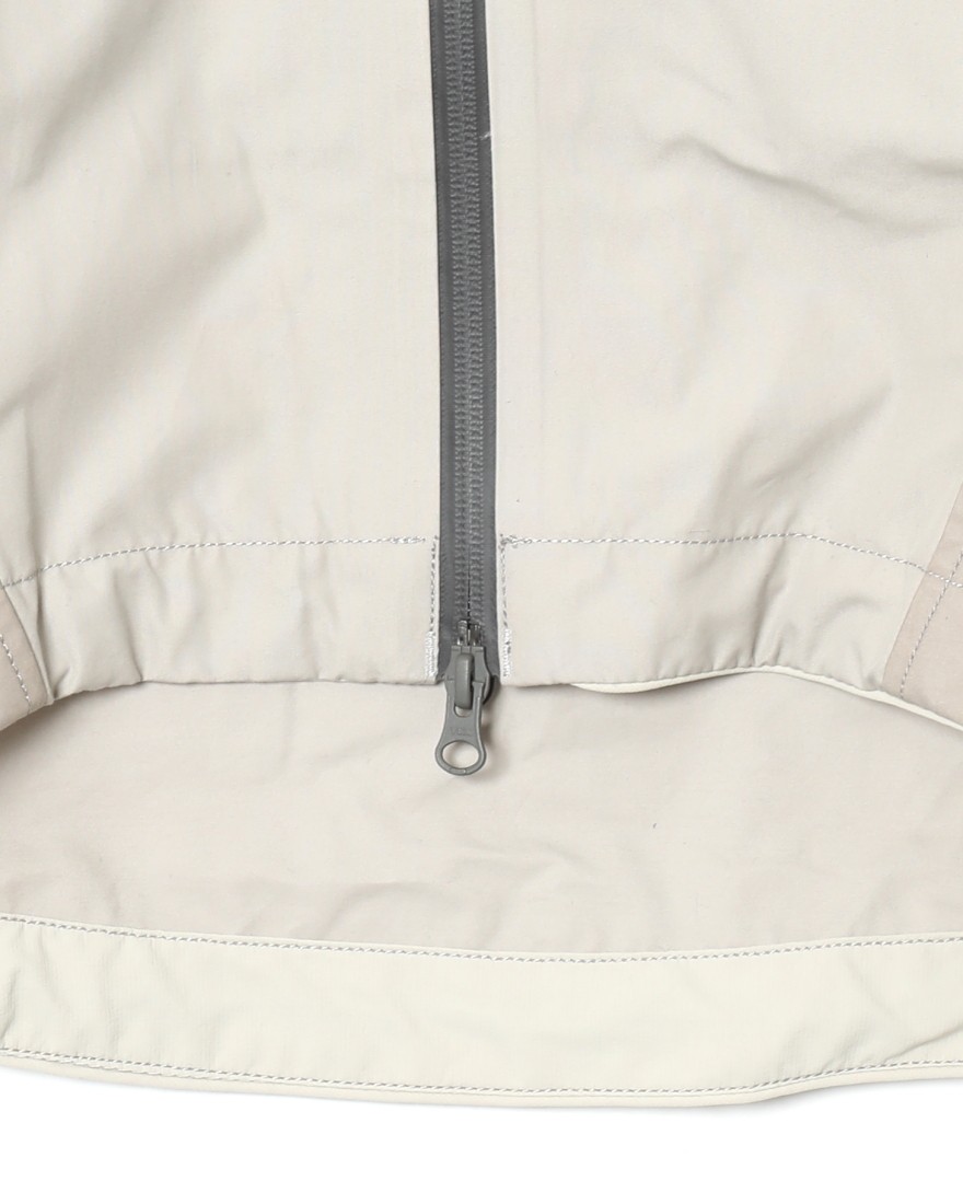 エタプルーフ マウンテンパーカー Einride Jacket Klattermusen クレッタルムーセン Tokyolife エタプルーフ マウンテンパーカー Einride Jacket Klattermusen クレッタルムーセン Tokyolife
