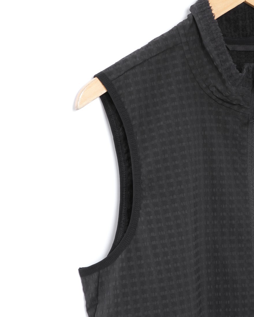 7MESHインサレーションベスト【CHILCO VEST】10l