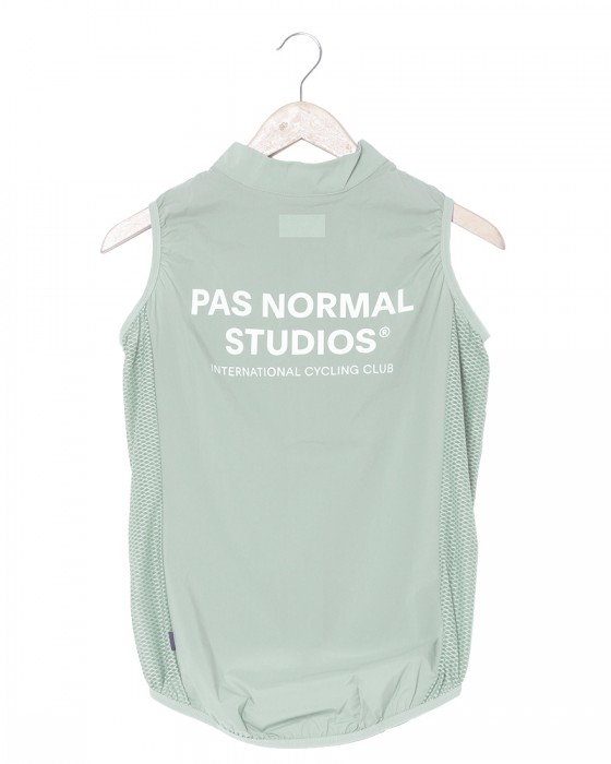 PAS NORMAL STUDIOSウィンドベスト【Stow Away Gilet】04l