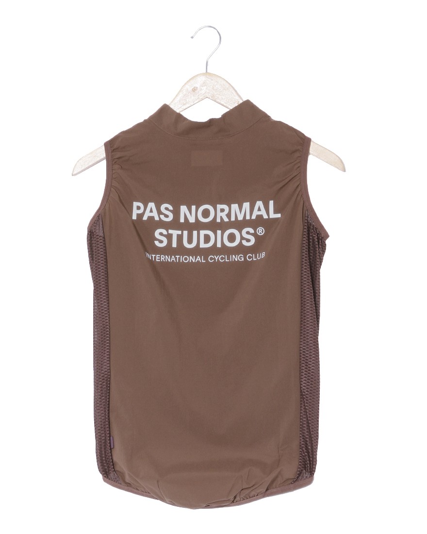 PAS NORMAL STUDIOSウィンドベスト【Stow Away Gilet】05l