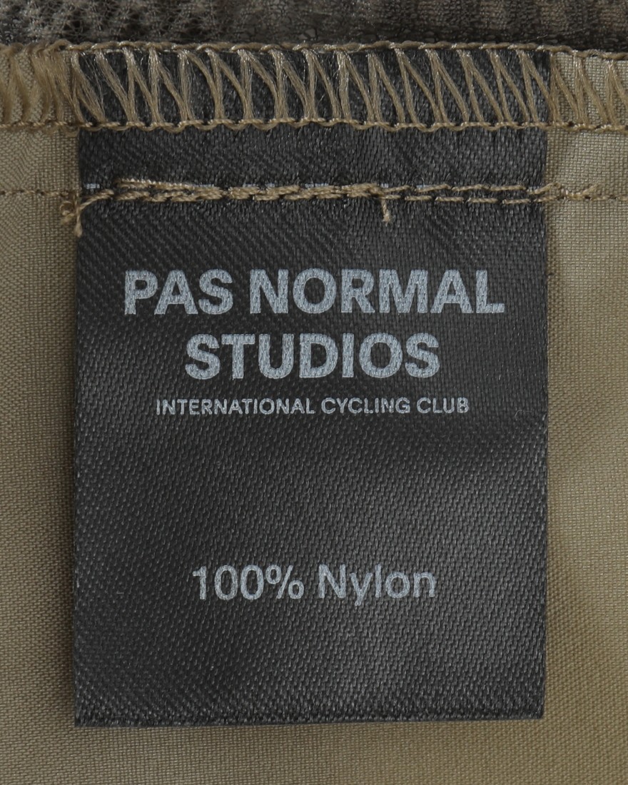 PAS NORMAL STUDIOSウィンドベスト【Stow Away Gilet】15l