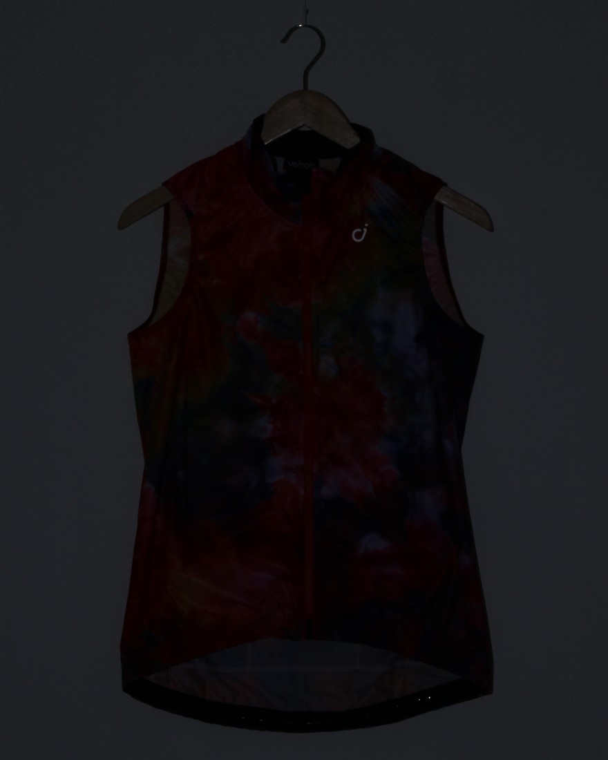 Velocioレディースウルトラライトベスト【Women's Ice Dye SE Wind Vest】06l