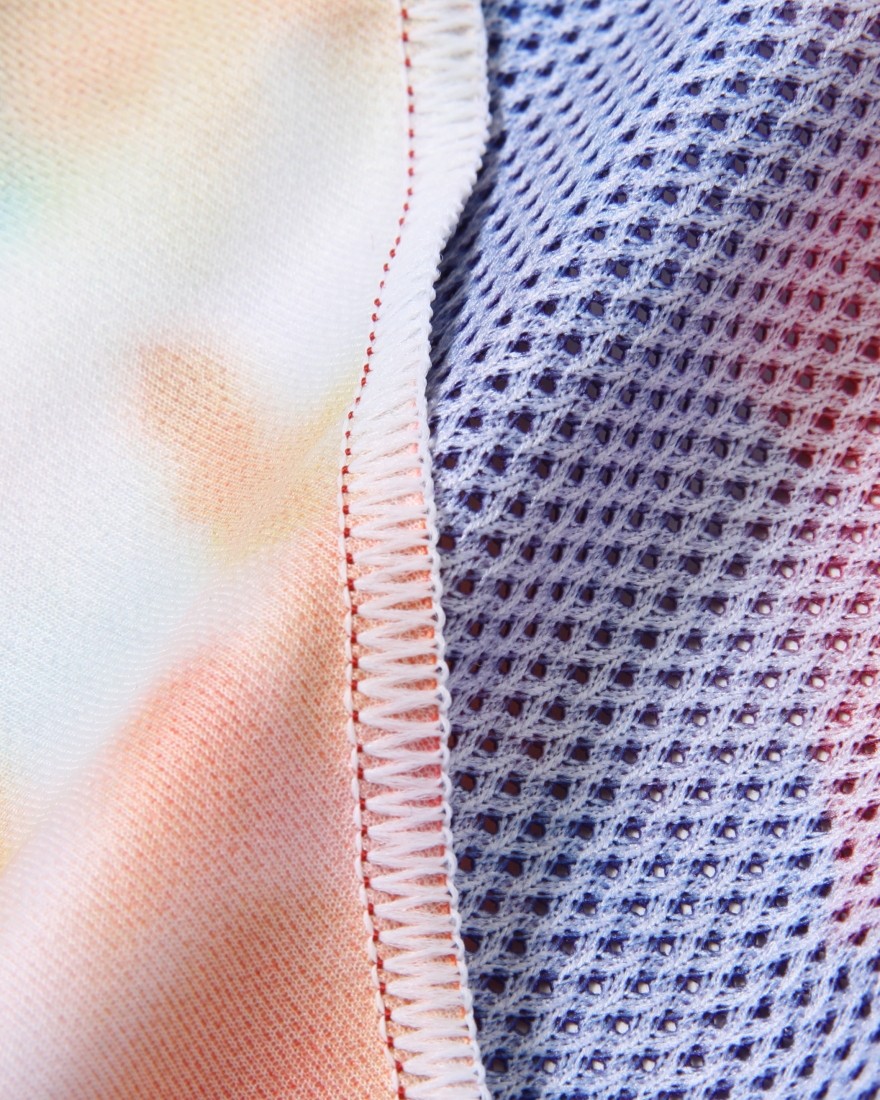 Velocioレディースウルトラライトベスト【Women's Ice Dye SE Wind Vest】16l