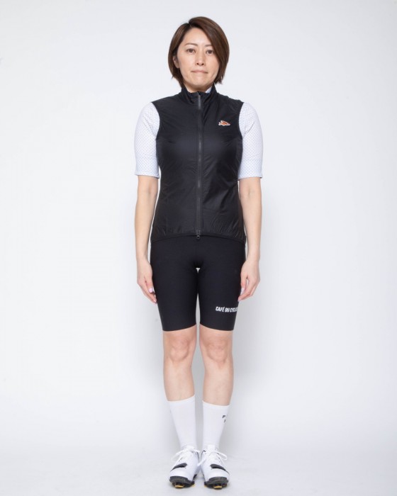 Cafe du Cyclisteレディースウィンドプルーフジレ【Edith】27l