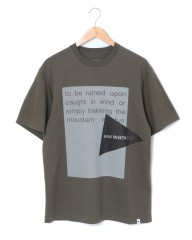 and wander(アンドワンダー)リフレクト ロゴ Tee
