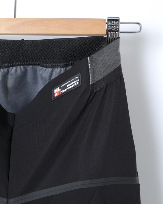ASSOSサーモレインパンツ【MILLE GT Thermo Rain Shell Pants】05l