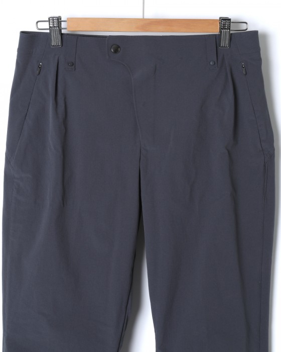 美品 イザドア isadore アーバンチノパンツ Sサイズ ブラック 黒
