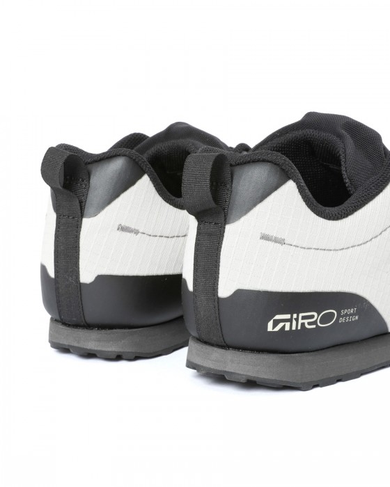 GIROサイクリング シューズ【TRACKER/トラッカー】24l