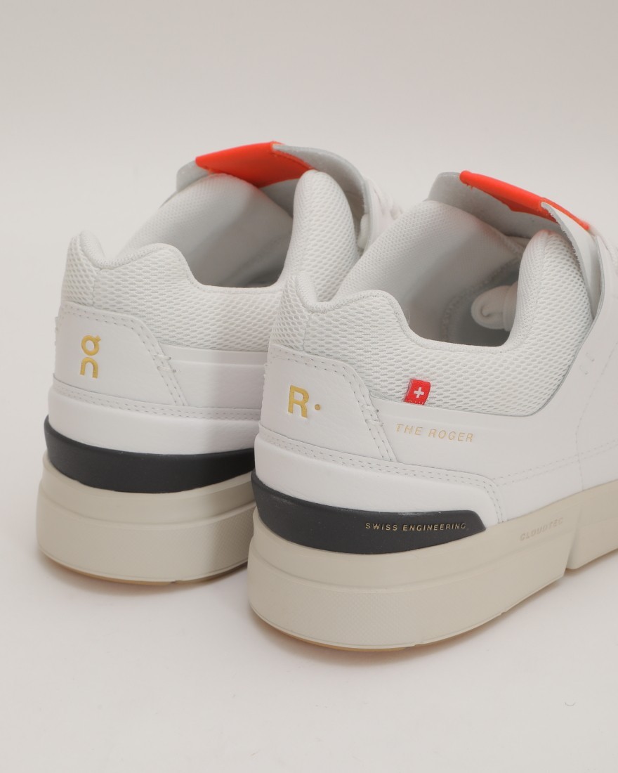 Men's THE ROGER Centre Court | White & Blue | On United States
