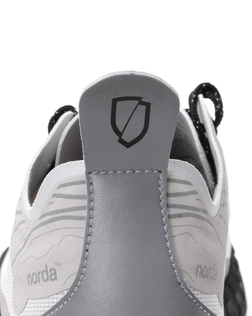 nordaトレイルランニングシューズ【norda001/001RZ-M】07l