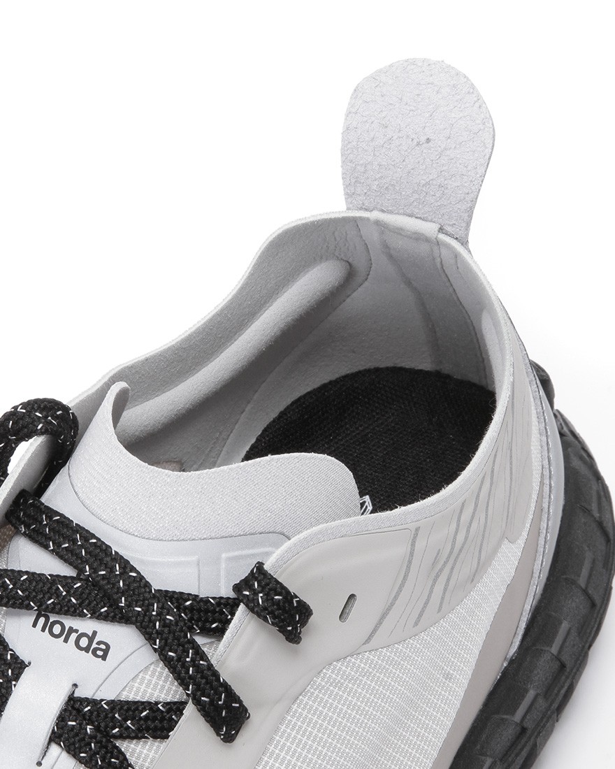 nordaトレイルランニングシューズ【norda001/001RZ-M】10l