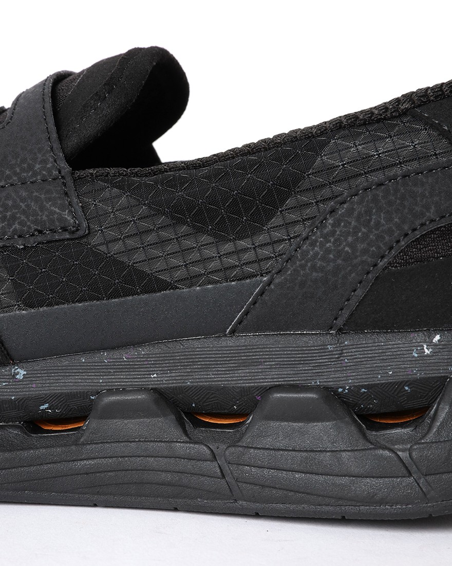 MOISTHROUGH360全天候型ローファースニーカー【HOBALIPS】17l