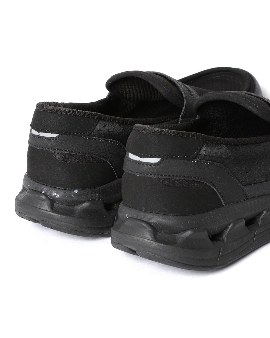 MOISTHROUGH360全天候型ローファースニーカー【HOBALIPS】18l