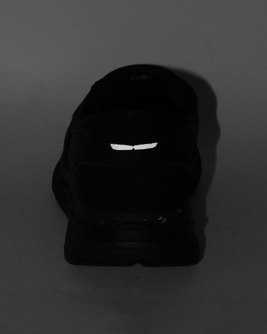 MOISTHROUGH360全天候型ローファースニーカー【HOBALIPS】19l