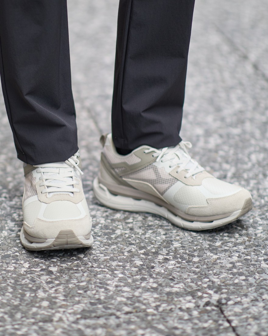 MOISTHROUGH360全天候型 レザースニーカー【VENTIRIS LT】01l