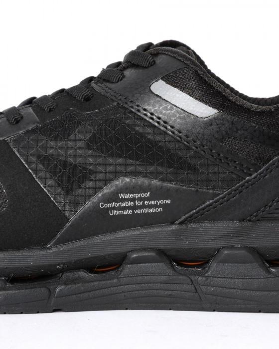 MOISTHROUGH360全天候型レディーススニーカー【VENTIRIS】17l