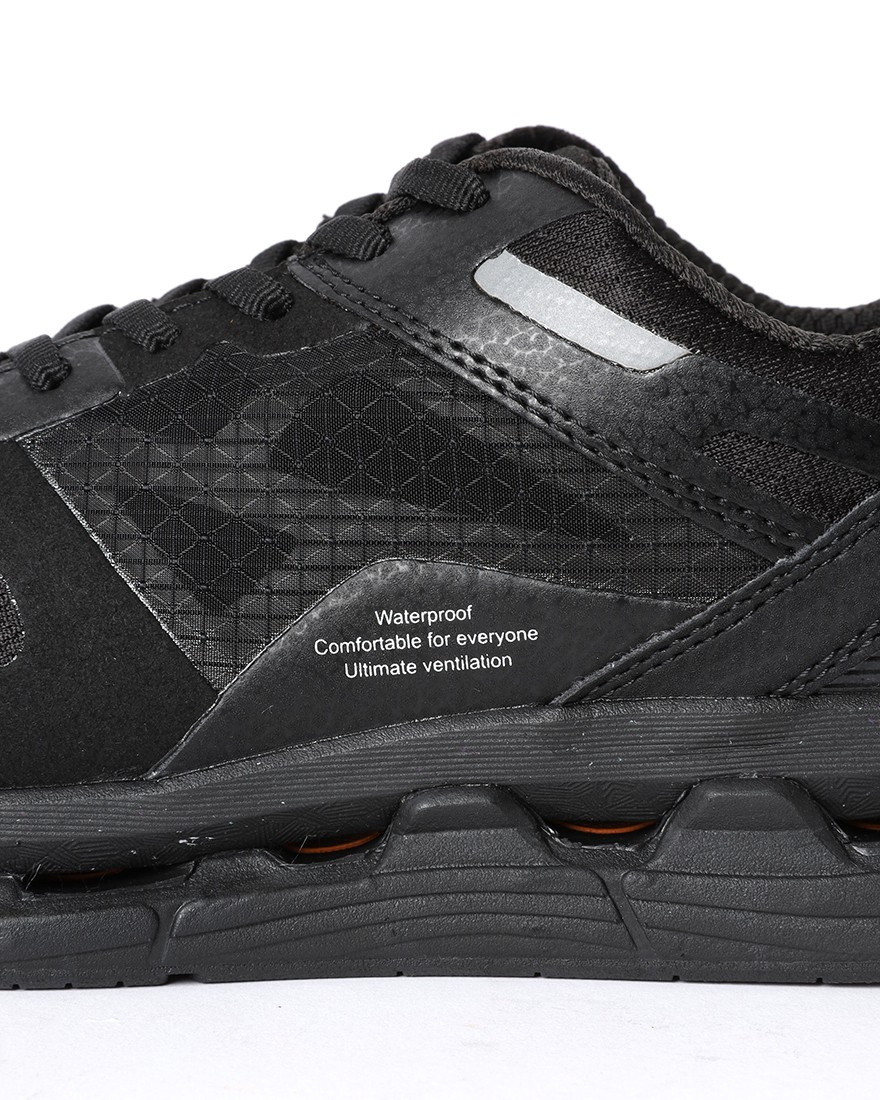 MOISTHROUGH360全天候型レディーススニーカー【VENTIRIS】17l