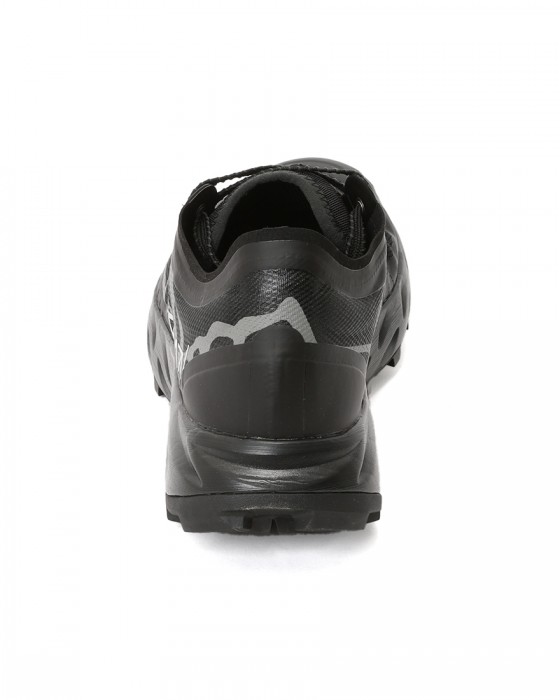 NNormal軽量トレイラルランニングシューズ【Kjerag Brut】07l