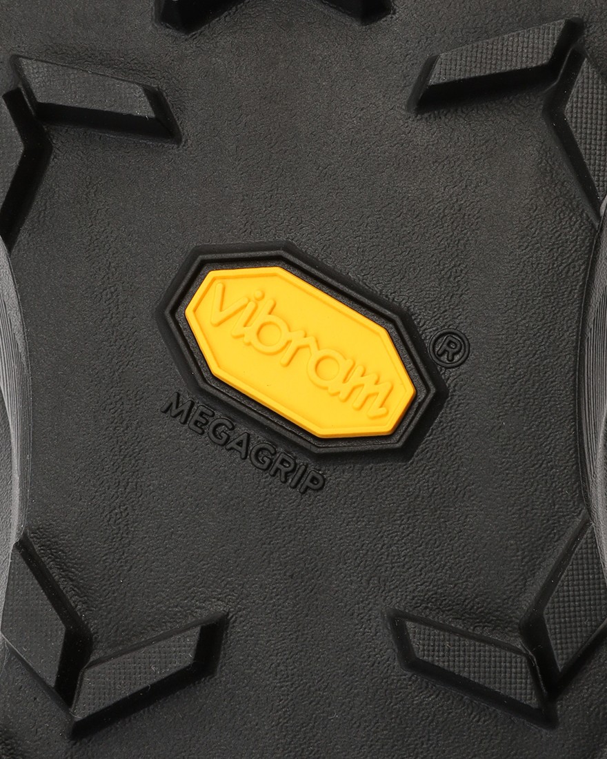 NNormal軽量トレイラルランニングシューズ【Kjerag Brut】16l