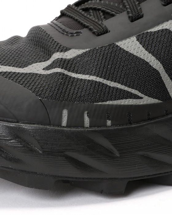 NNormal軽量トレイラルランニングシューズ【Kjerag Brut】18l