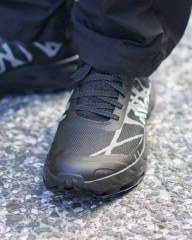 NNormal軽量トレイラルランニングシューズ【Kjerag Brut】mb_02l