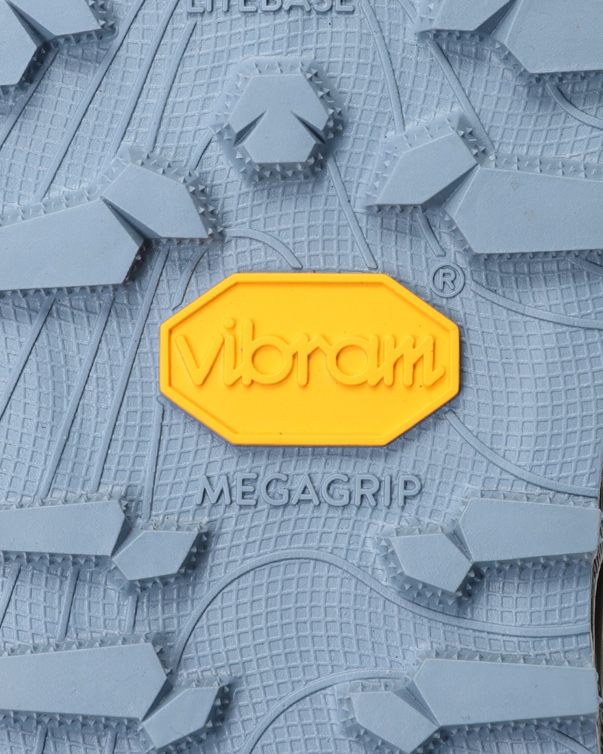 NNormal防水トレイルランニングシューズ【Tomir 02 Gore-Tex】16l