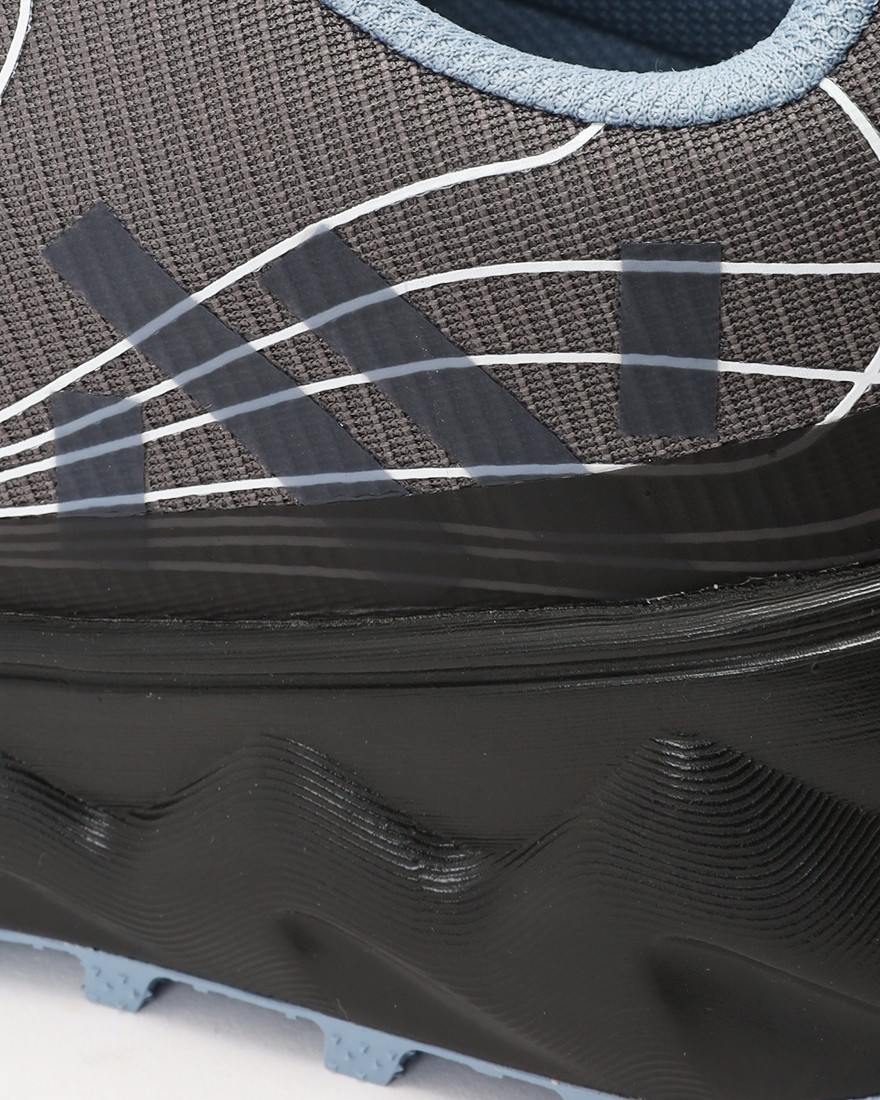 NNormal防水トレイルランニングシューズ【Tomir 02 Gore-Tex】19l