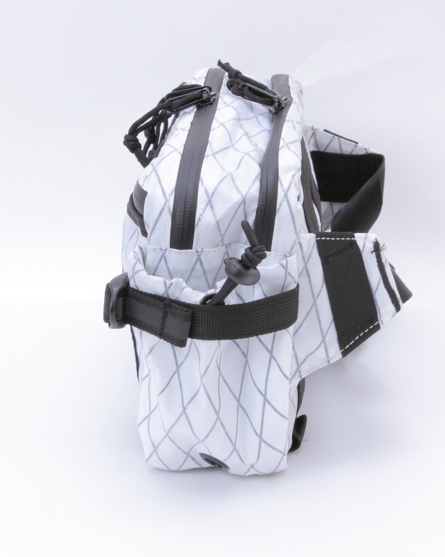 CHROMEスリングバッグ【TENSILE HIP PACK】03l