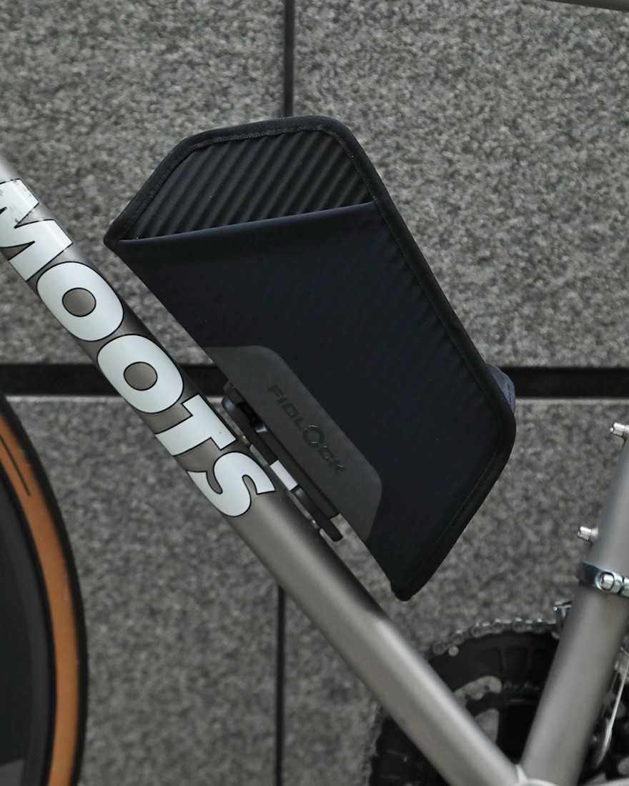 FIDLOCKフレームバッグ + マウントベース【TWIST ESSENTIAL BAG L + BIKE BASE】23l