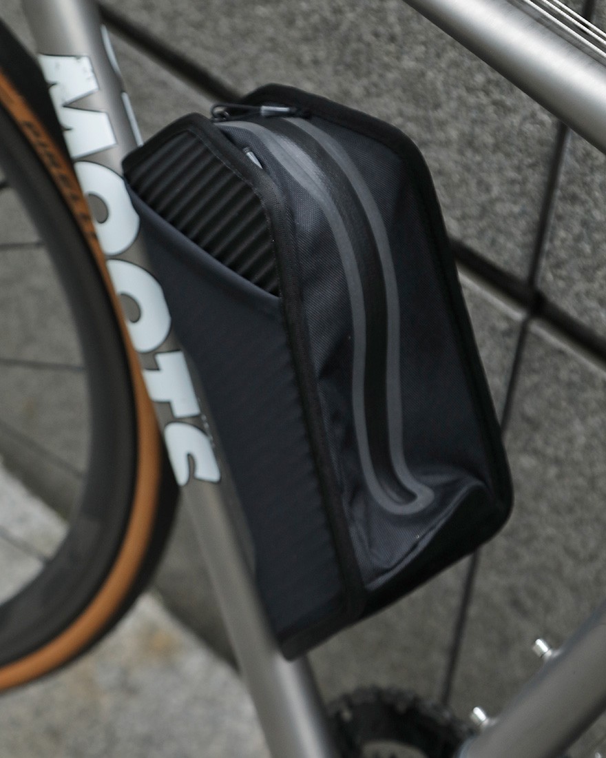 FIDLOCKフレームバッグ + マウントベース【TWIST ESSENTIAL BAG L + BIKE BASE】24l