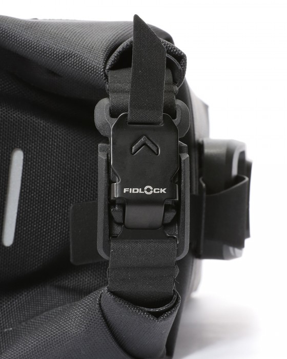 FIDLOCKサドルバッグ【PINCLIP SADDLE BAG M + SADDLE BASE】12l