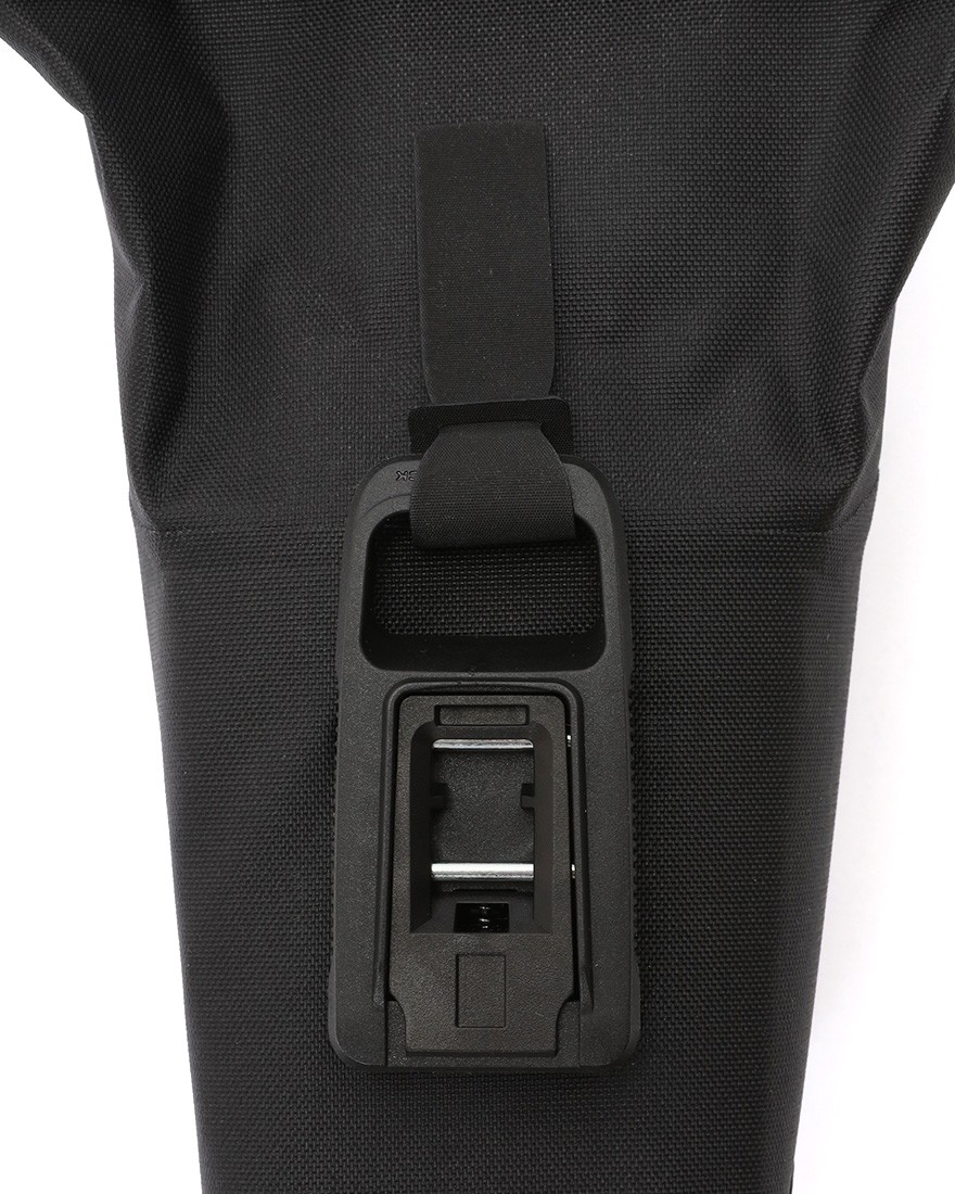 FIDLOCKサドルバッグ【PINCLIP SADDLE BAG S + SADDLE BASE】15l