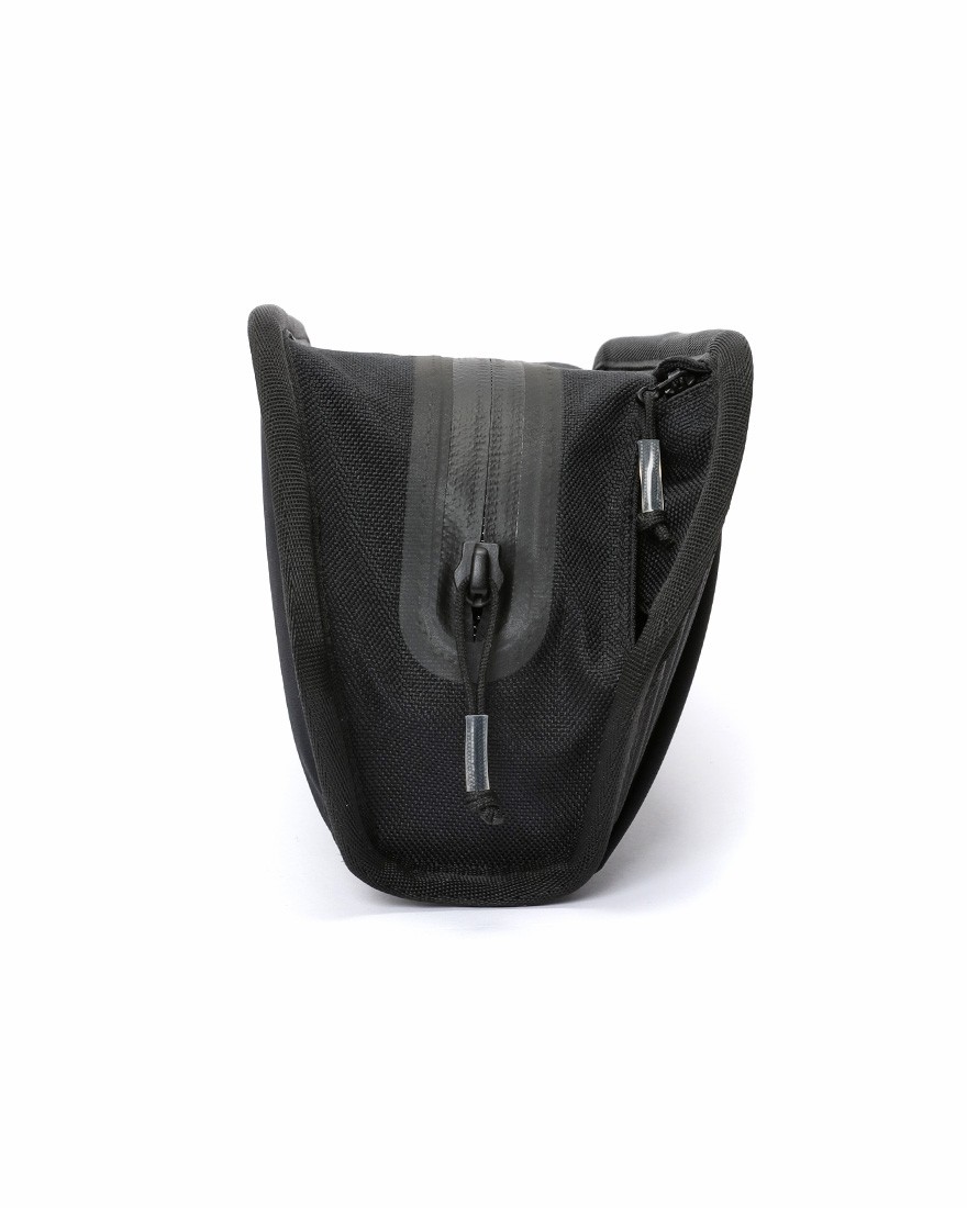 FIDLOCKフレームバッグ + マウントベース【TWIST ESSENTIAL BAG M + BIKE BASE】08l