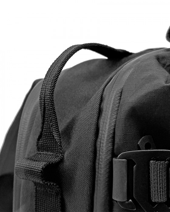 CODE OF BELL＜先行予約受注＞防水軽量 スリングバッグ【X-PAK SPORT】※キャンセル不可18l