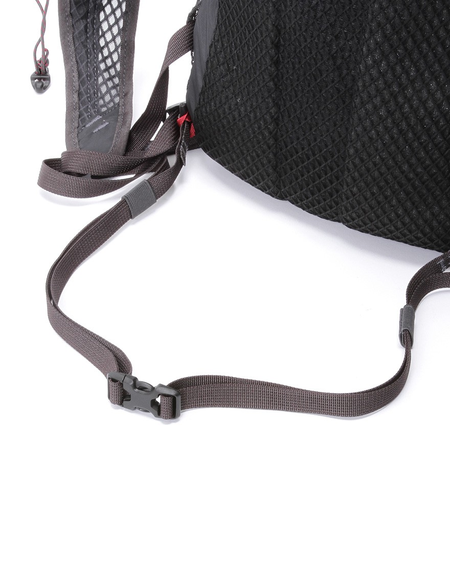 KLATTERMUSENライトウェイトバックパック【Tjalve 2.0 Backpack 10L】10l