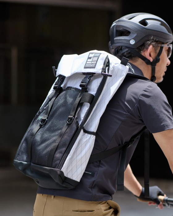 INSIDE LINE EQUIPMENT/ILE軽量レースデイバックパック【Race Day Bag/X-PAC】24l