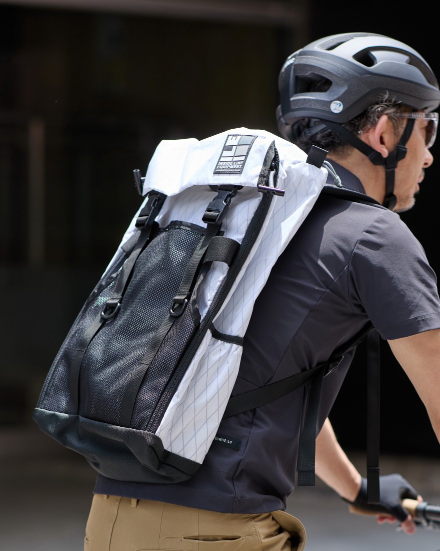 INSIDE LINE EQUIPMENT/ILE軽量レースデイバックパック【Race Day Bag/X-PAC】24l
