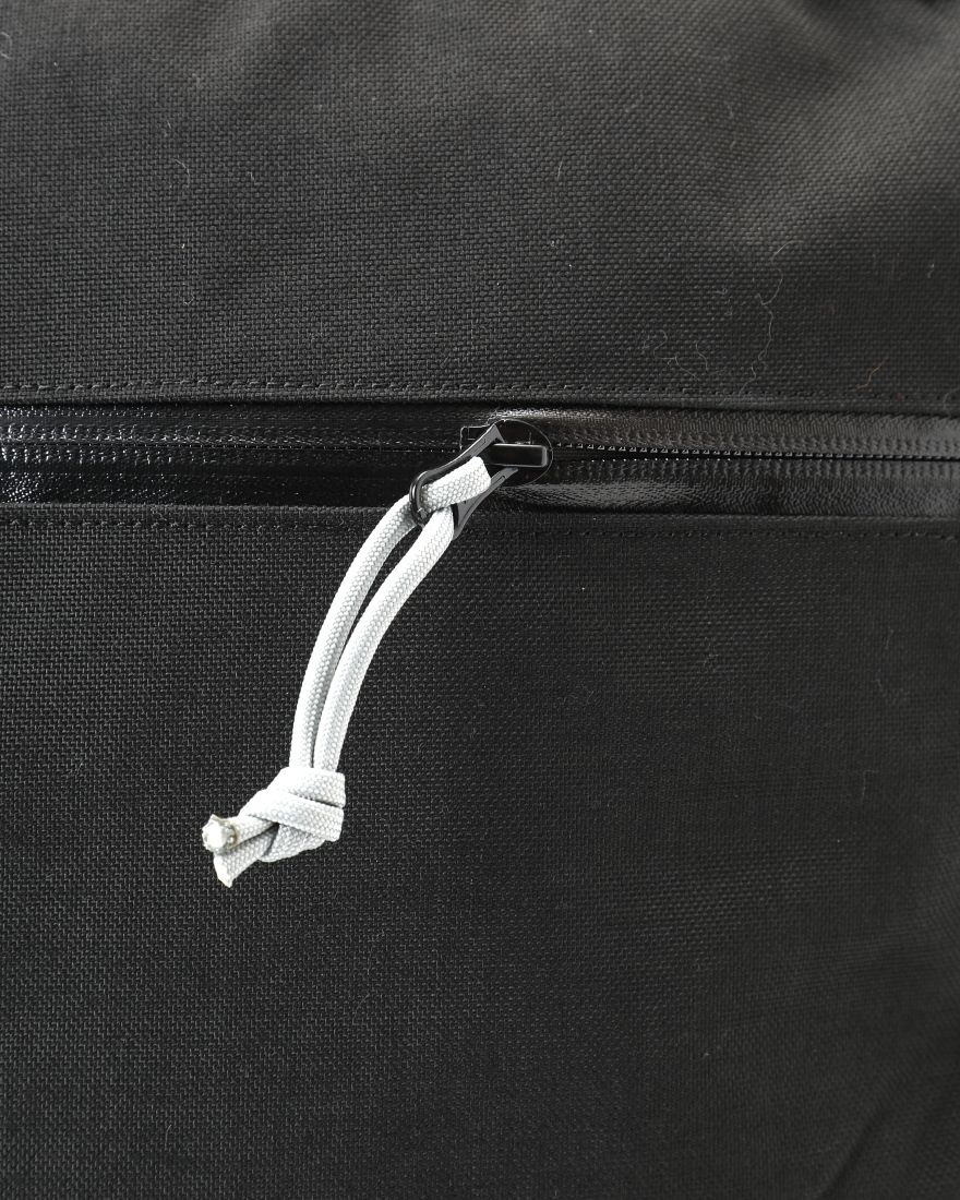 INSIDE LINE EQUIPMENT/ILEスクウェアバックパック【Radius/Cordura】06l