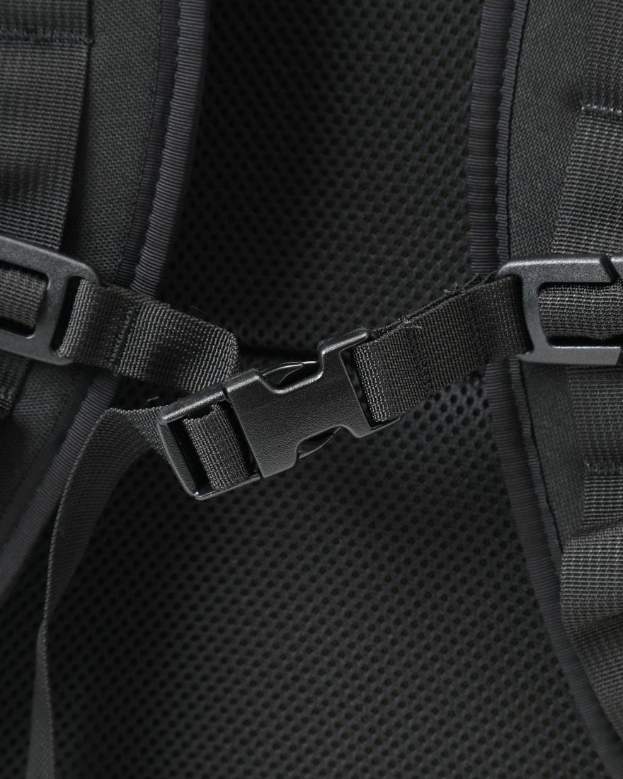 INSIDE LINE EQUIPMENT/ILEスクウェアバックパック【Radius/Cordura】10l