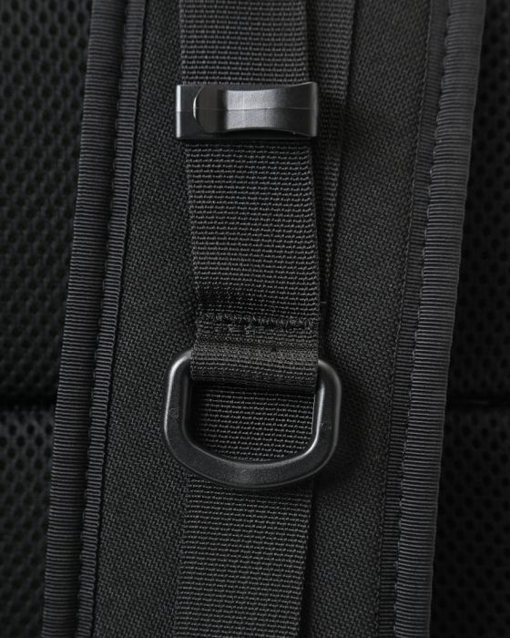 INSIDE LINE EQUIPMENT/ILEスクウェアバックパック【Radius/Cordura】13l