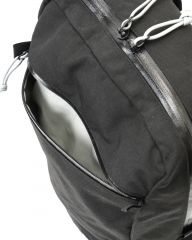 INSIDE LINE EQUIPMENT/ILEスクウェアバックパック【Radius/Cordura】mb_17l