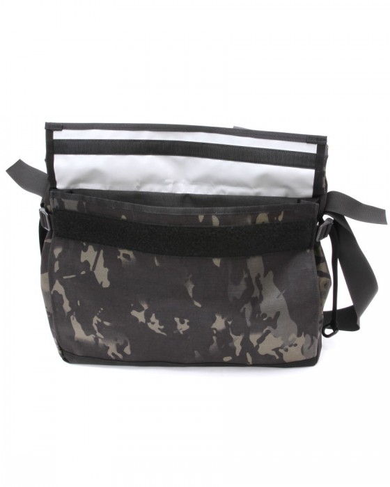 INSIDE LINE EQUIPMENT/ILEロールトップダッフルバッグ【Roll Top Duffle/Multicam】15l