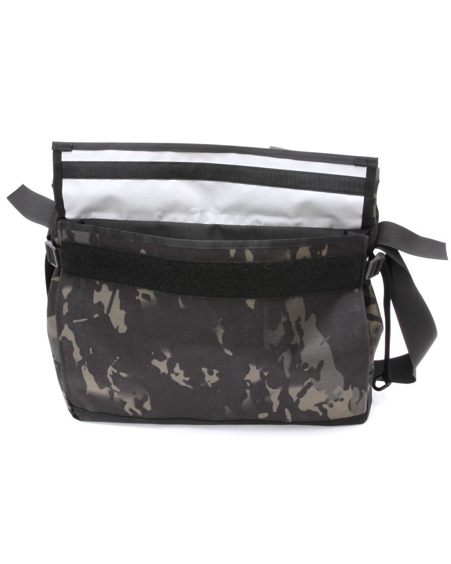 INSIDE LINE EQUIPMENT/ILEロールトップダッフルバッグ【Roll Top Duffle/Multicam】15l